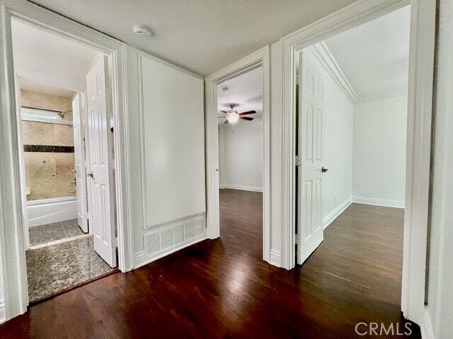 Building Photo - 2558 Orange Ave
