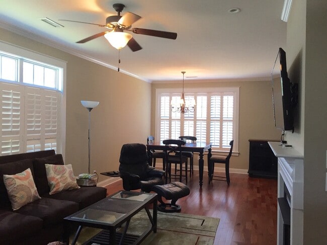 Building Photo - 3 Bedroom 2.5 Bath Townhouse in Eaglewood Retreat - James Island