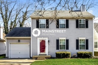 Building Photo - 3 Bedroom Pet-Friendly Home in LOUISVILLE, KY with Main Street Renewal
