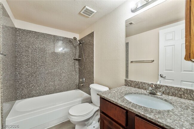 Building Photo - 5062 River Glen Dr