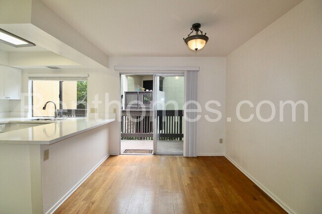 Building Photo - Mission Valley, 7958-E Mission Center Ct, Centrally Located, Community Pool and Spa!