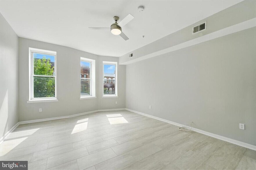 Building Photo - 2100 Homewood Ave