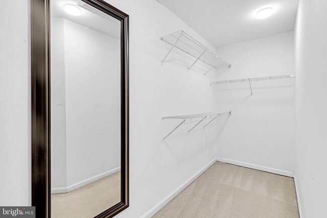 Building Photo - 6880 Ridge Water Ct