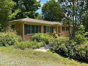 Building Photo - 6 Forge Dr