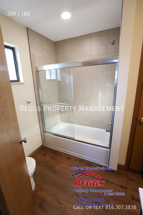 Building Photo - 401Dains St.-