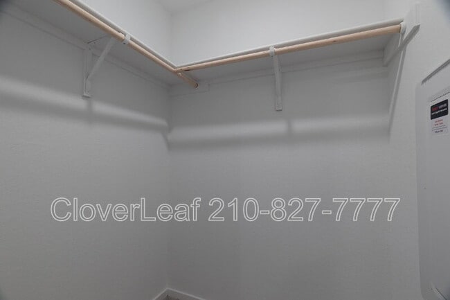 Building Photo - 8523 Loska Grn