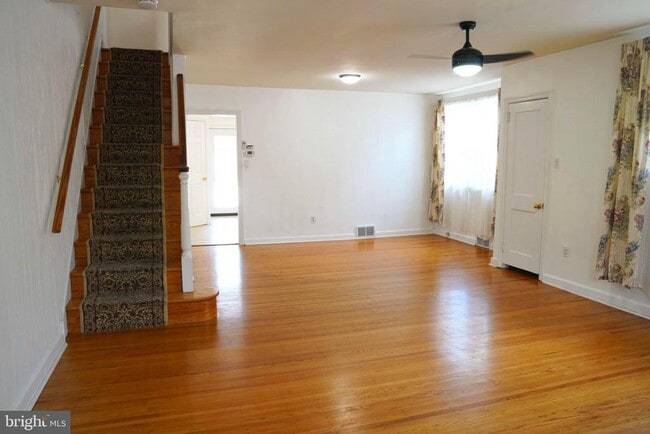 Building Photo - 244 Williams Rd