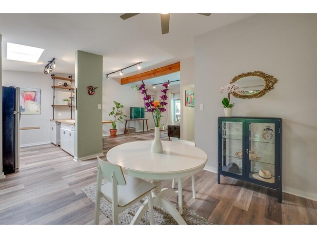 Building Photo - 2308 Enfield Rd