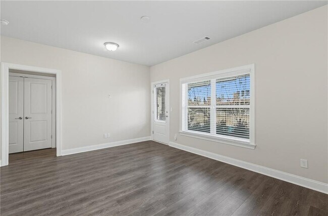 Building Photo - 1322 Rosen Rd