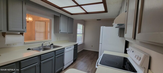 Building Photo - 7625 Jeremy David Ln