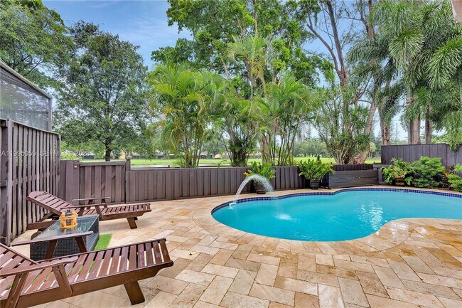 Building Photo - 1610 W Sandpiper Cir