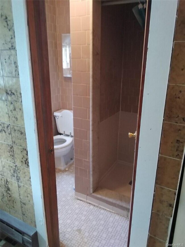 Building Photo - 58 Main St