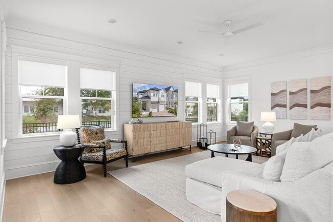 Building Photo - 105 Seaboard Ln