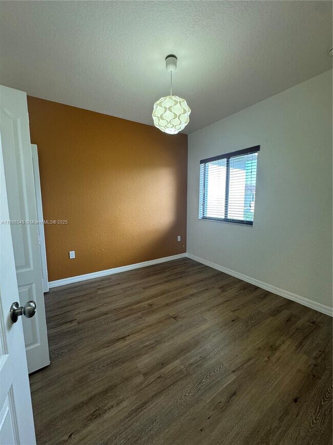 Building Photo - 16319 SW 44th Terrace