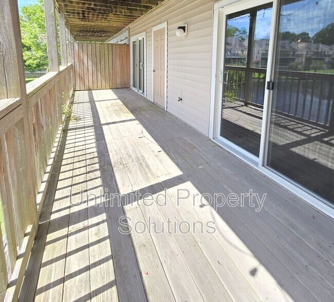 Building Photo - 5211 Lapaloma Ct