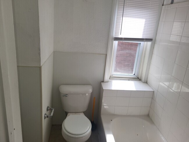 Building Photo - 4942 Westminster