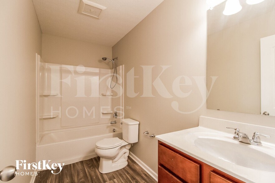 Building Photo - 283 Glen Crossing Dr