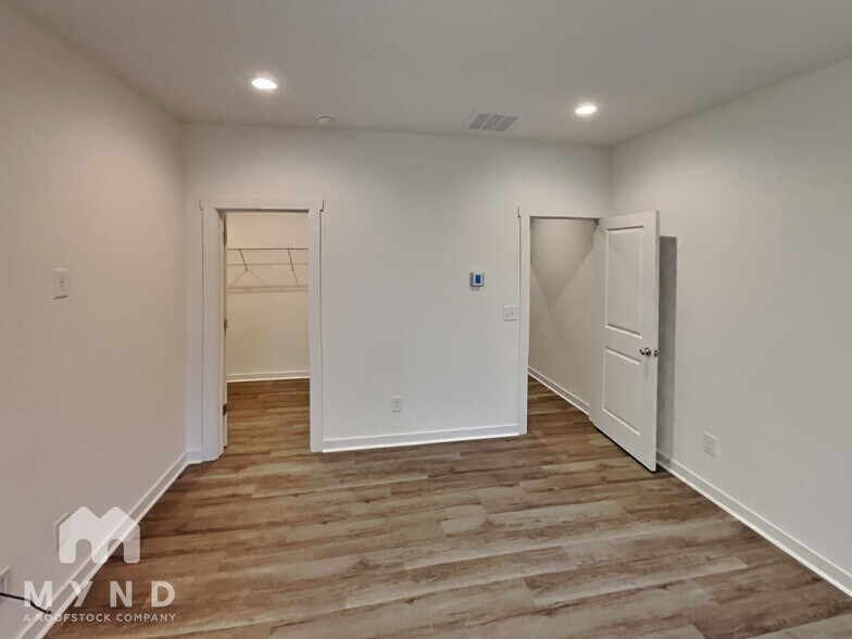Building Photo - 2830 Willow St