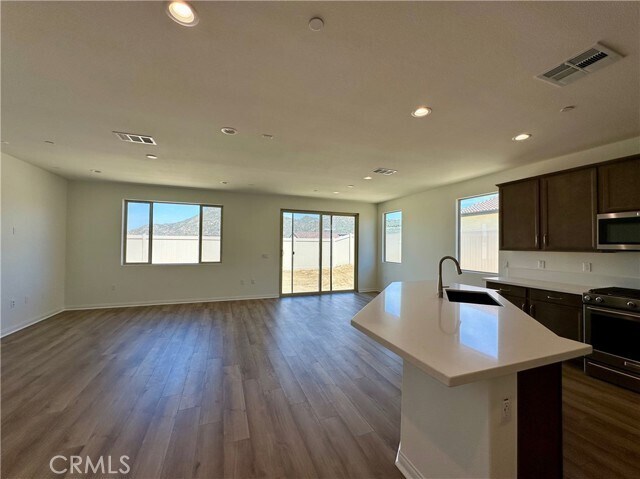 Building Photo - 21430 Megan Ct