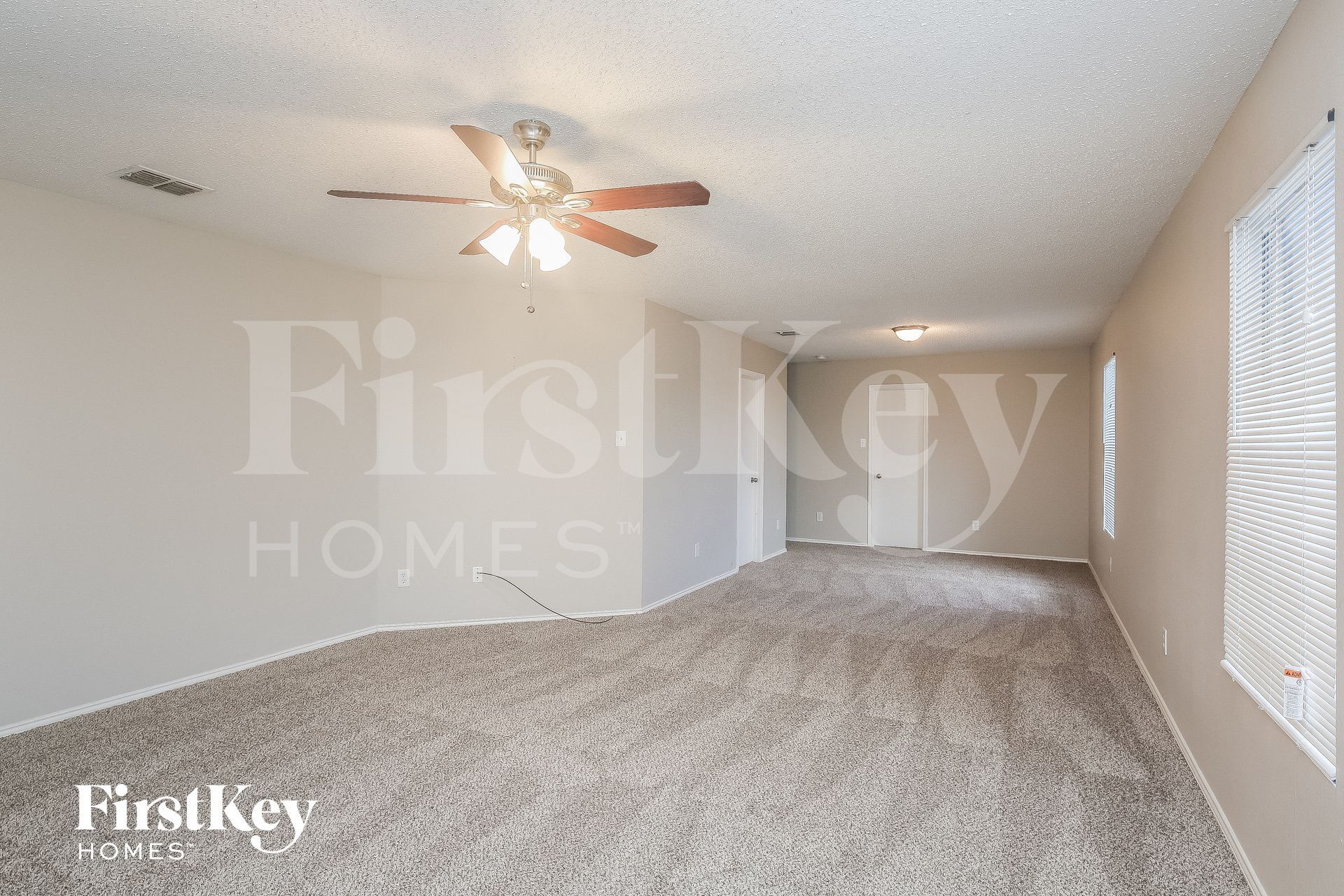 Building Photo - 2908 Robin Ln