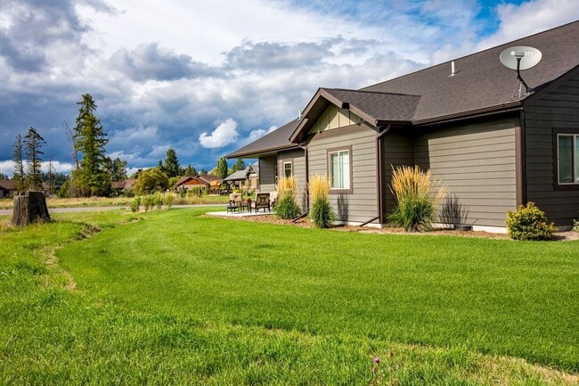 Building Photo - Glacier Ranch Home Available August 1