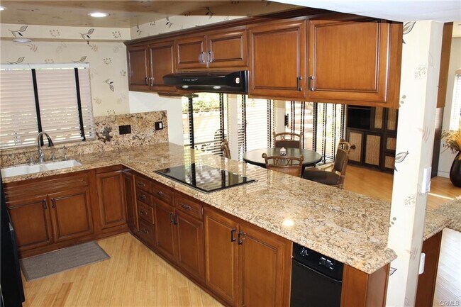 Building Photo - 4400 Portico Pl