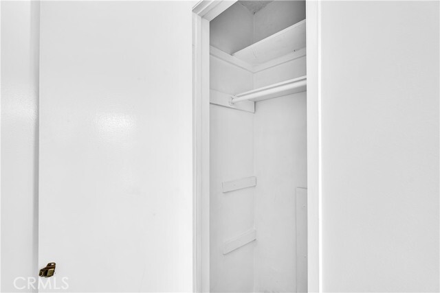 Building Photo - 320 S Gramercy Pl