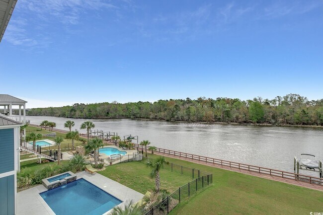 Building Photo - 455 Harbour View Dr