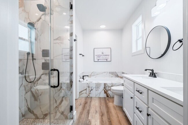 Building Photo - 238 Oleander Dr