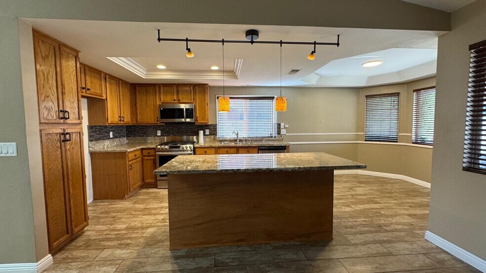 Building Photo - 3625 Toscany Ct