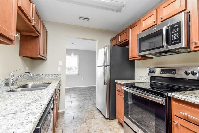 Building Photo - 7652 Atherton Ave