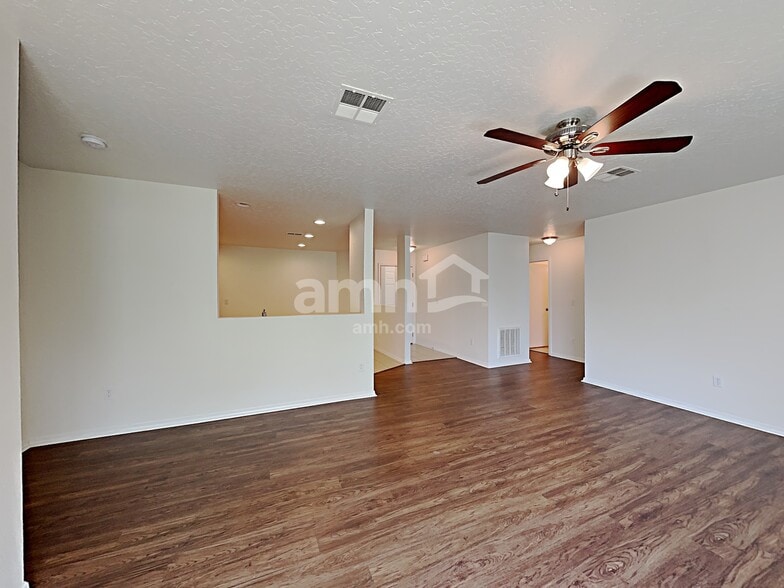 Building Photo - 16557 Alegre Way