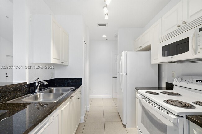 Building Photo - 21000 SW 87th Ave