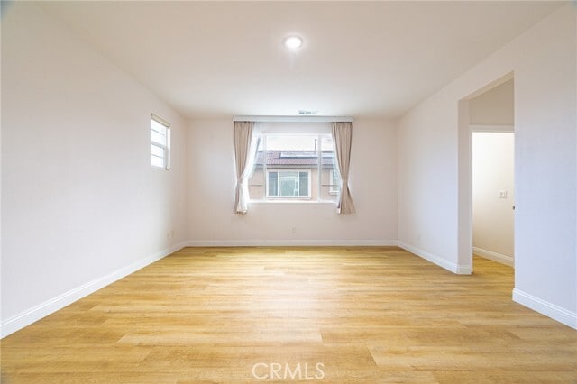 Building Photo - 3152 E Olympic Dr