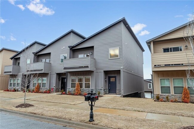 Building Photo - 2220 W Million Ln