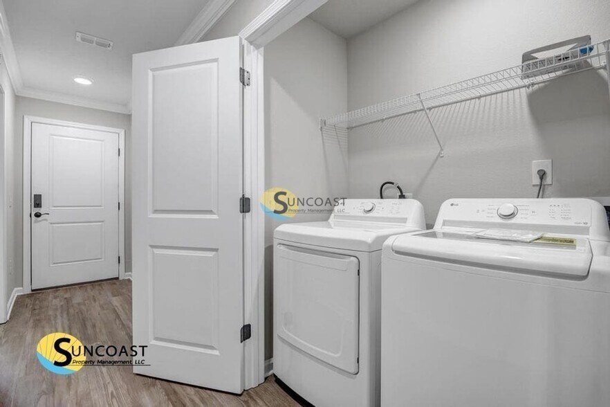 Building Photo - 1522 Yelford Cir