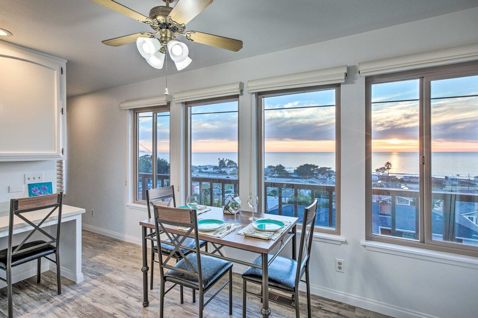 Building Photo - 408 Stuart Ave