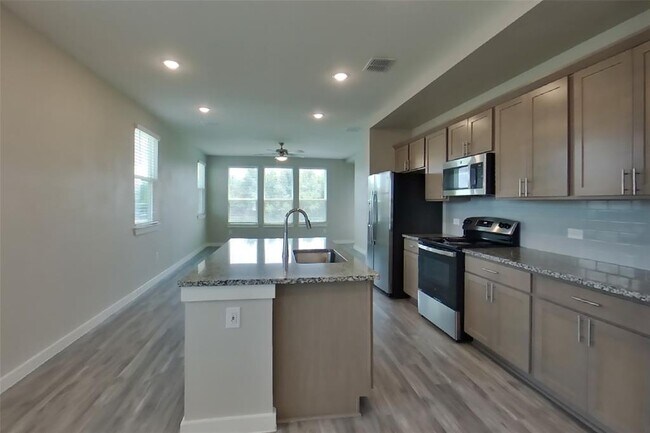 Building Photo - 1744 Mexican Heather Dr