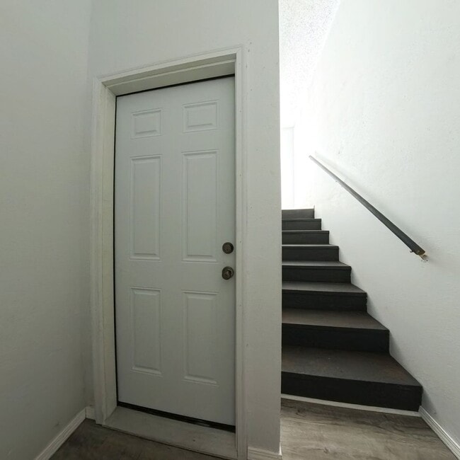 Building Photo - 2715 Summer Meadows Dr