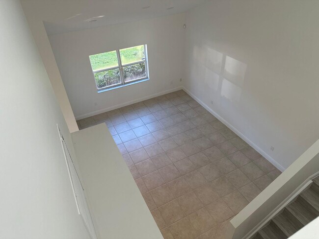 Building Photo - 2121 NW 99th Way