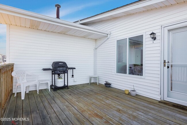 Building Photo - 1828 Ensign Ct