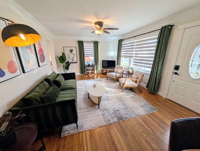 Building Photo - 1211 River Vista Ave