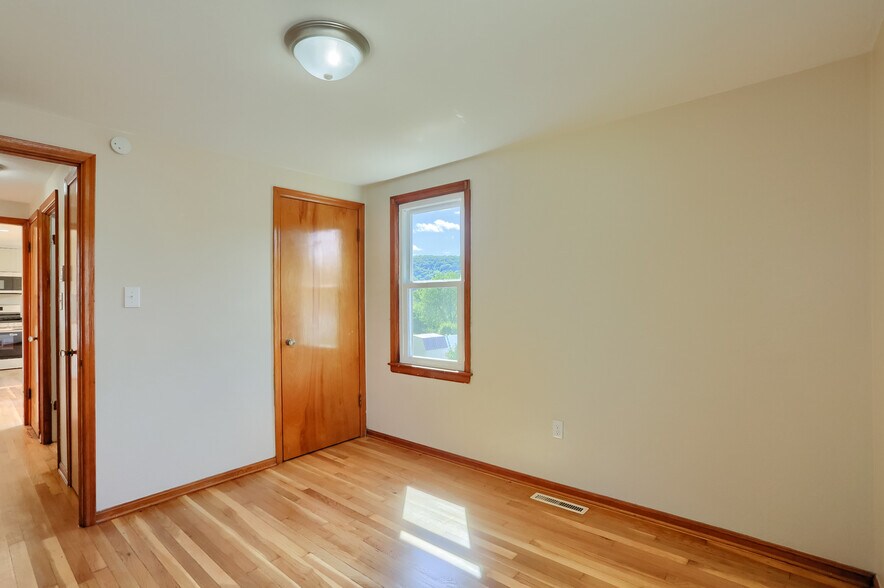 Building Photo - 1311 Midland Beaver Rd