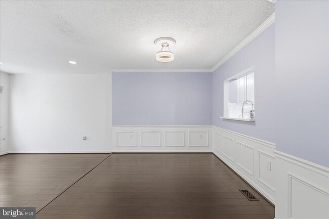 Building Photo - 7211 Squirrel Run Ct