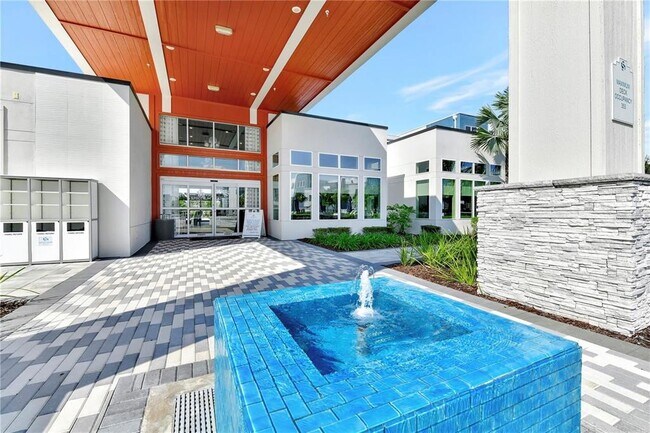 Building Photo - 7740 Sandy Ridge Dr