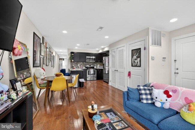 Building Photo - 1228 N 25th St