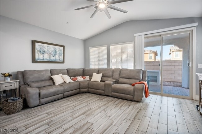 Building Photo - 276 Kindly Way