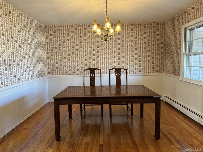 Building Photo - 5 Bronze Ct