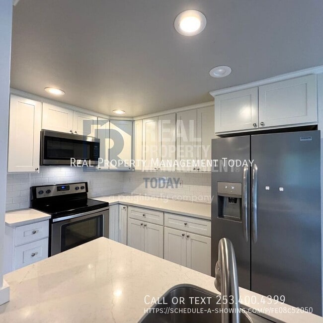 Building Photo - 2802 12th Ave Ct NW
