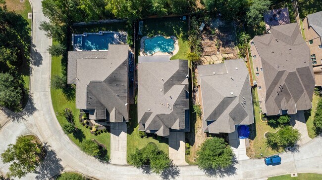 Building Photo - 27 Fury Ranch Pl